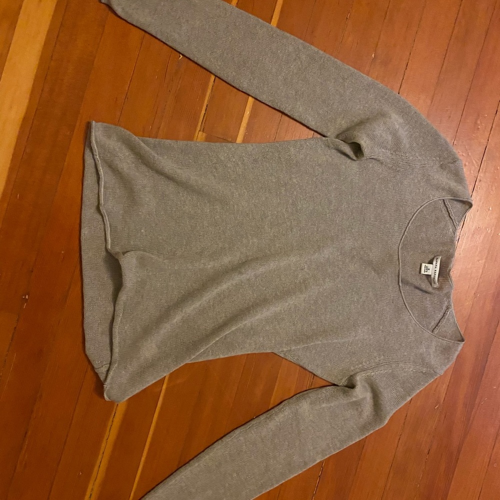 Very cute Long sleeve sweater